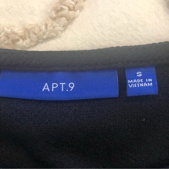 APT 9 / little black dress / size S/ lace on top half of dress - Picture 5 of 8